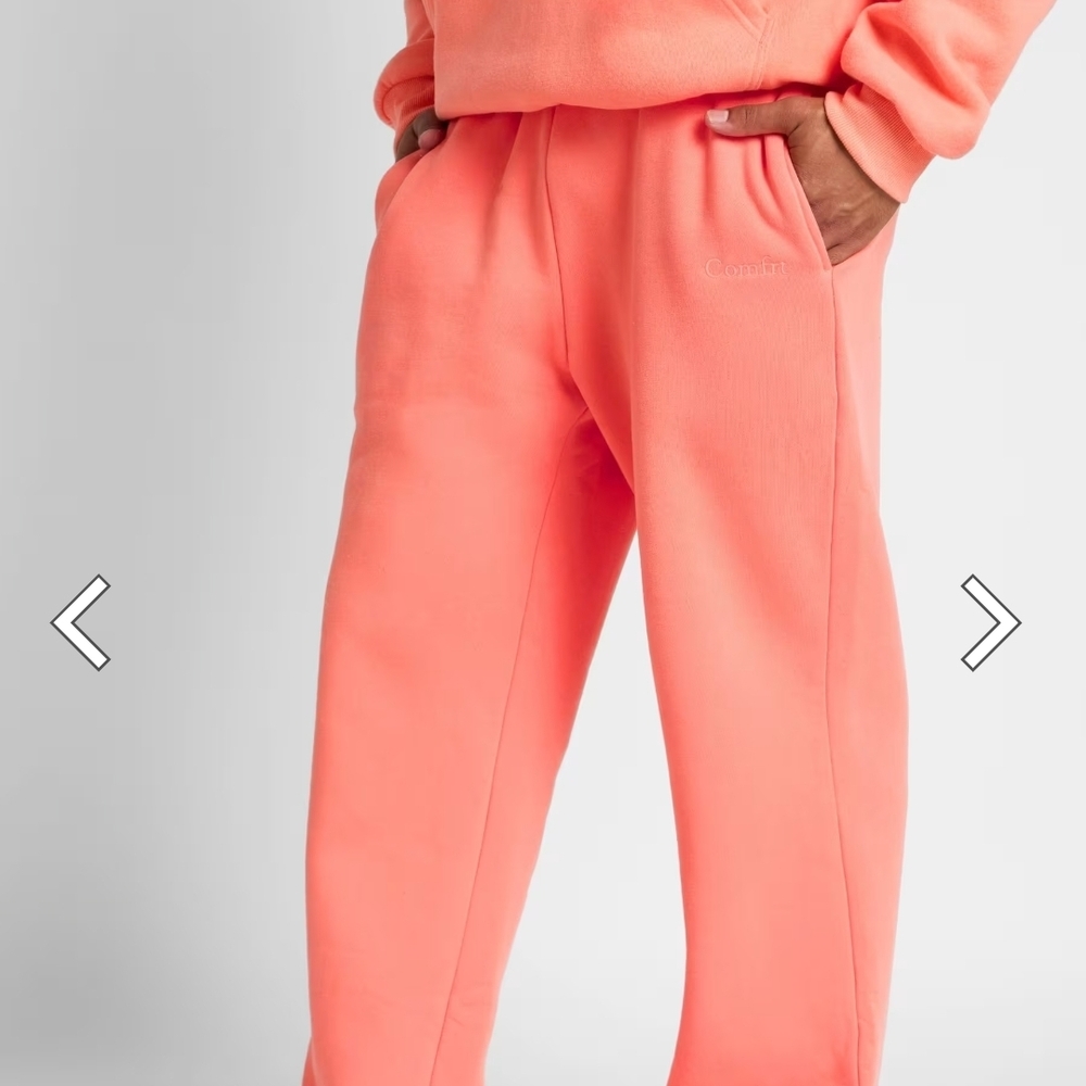 Women's Peach Joggers. Size S. Fits Med. Peach Color